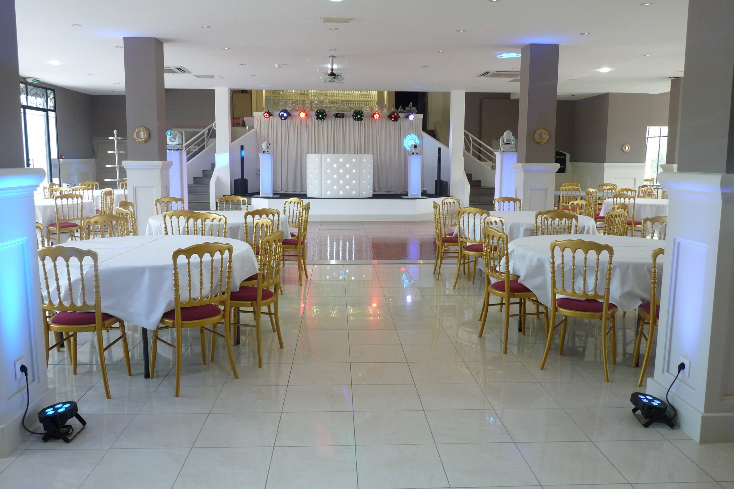 Salle de mariage du grand hotel des sablettes